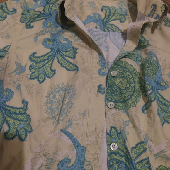 COPY - Yellow, blue and green button down shirt - Picture 3 of 10